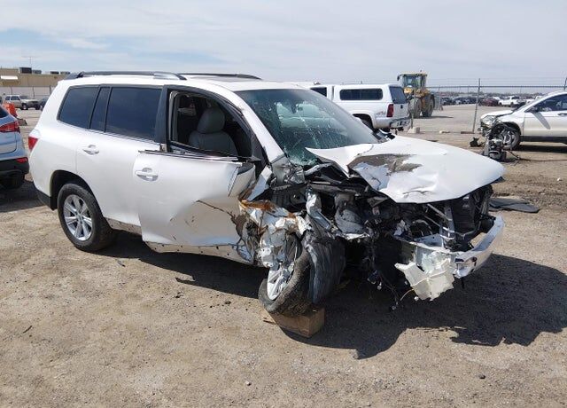 2012 TOYOTA Highlander