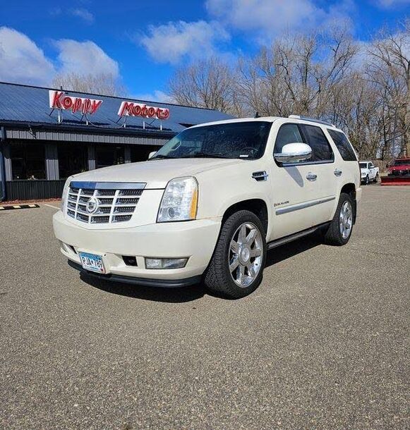 2010 CADILLAC Escalade