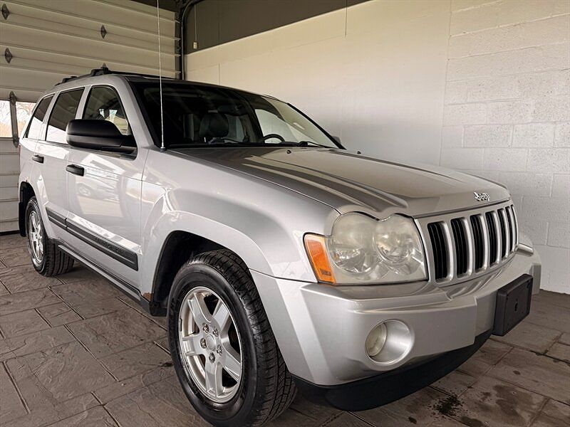 2005 JEEP Grand Cherokee