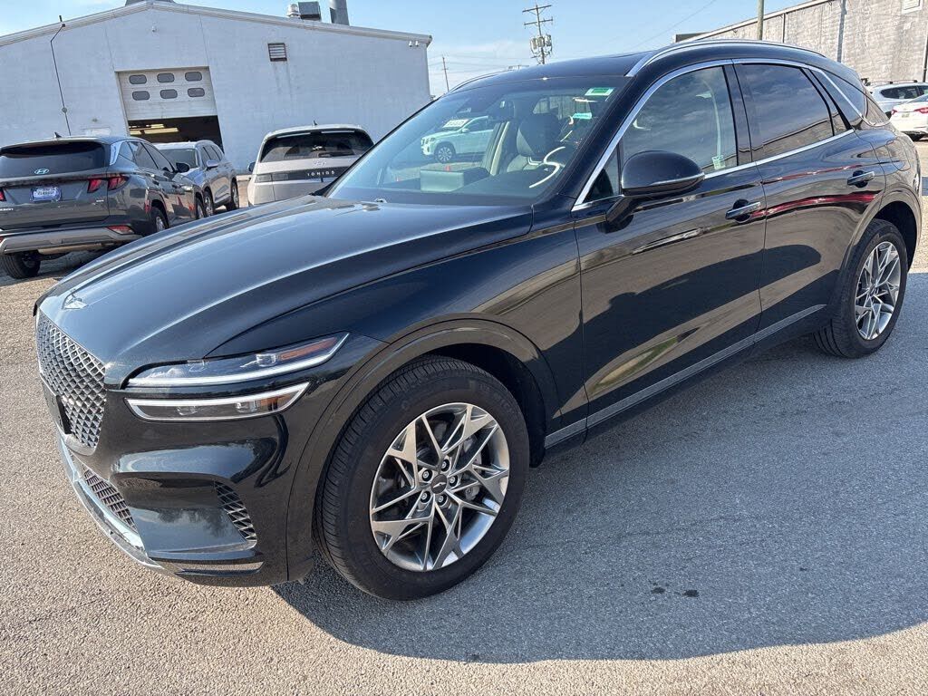 2025 GENESIS GV70