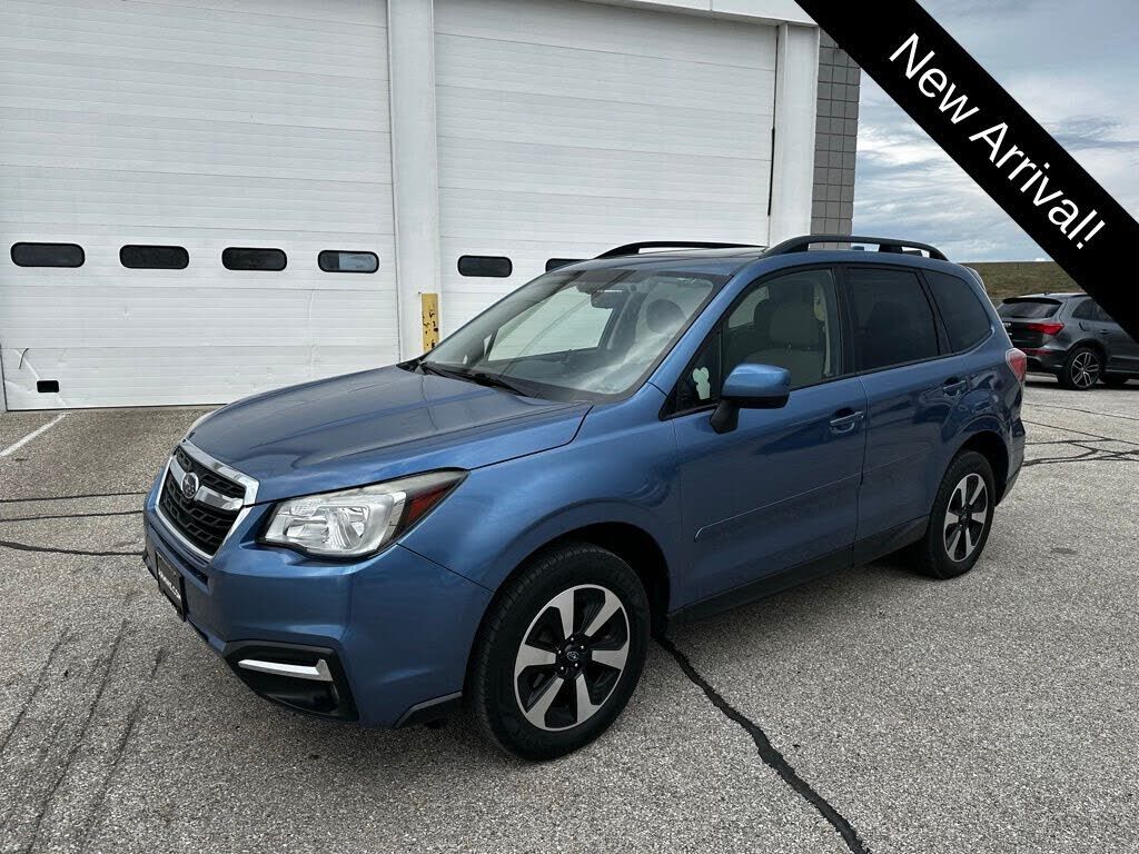 2017 SUBARU Forester