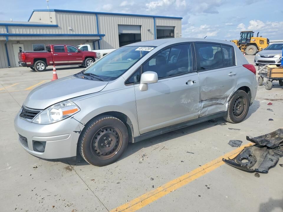 2012 NISSAN Versa