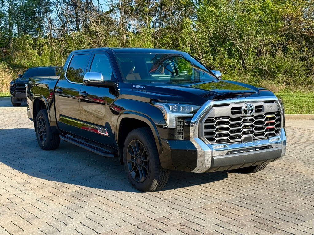 2025 TOYOTA Tundra