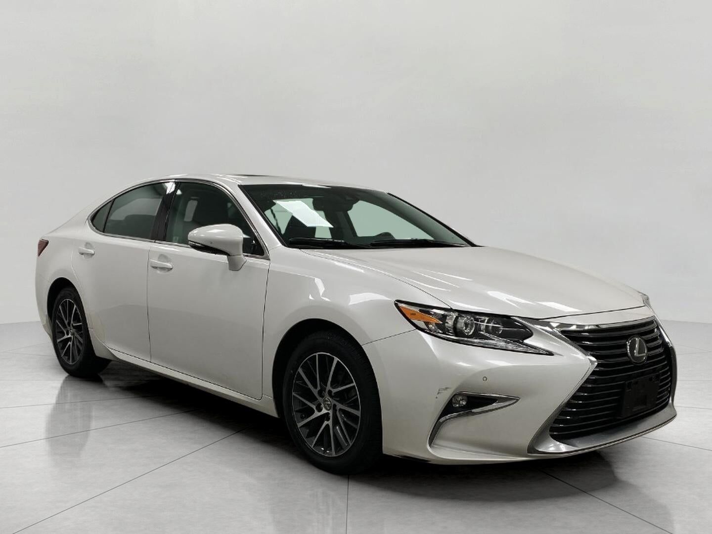 2017 LEXUS ES