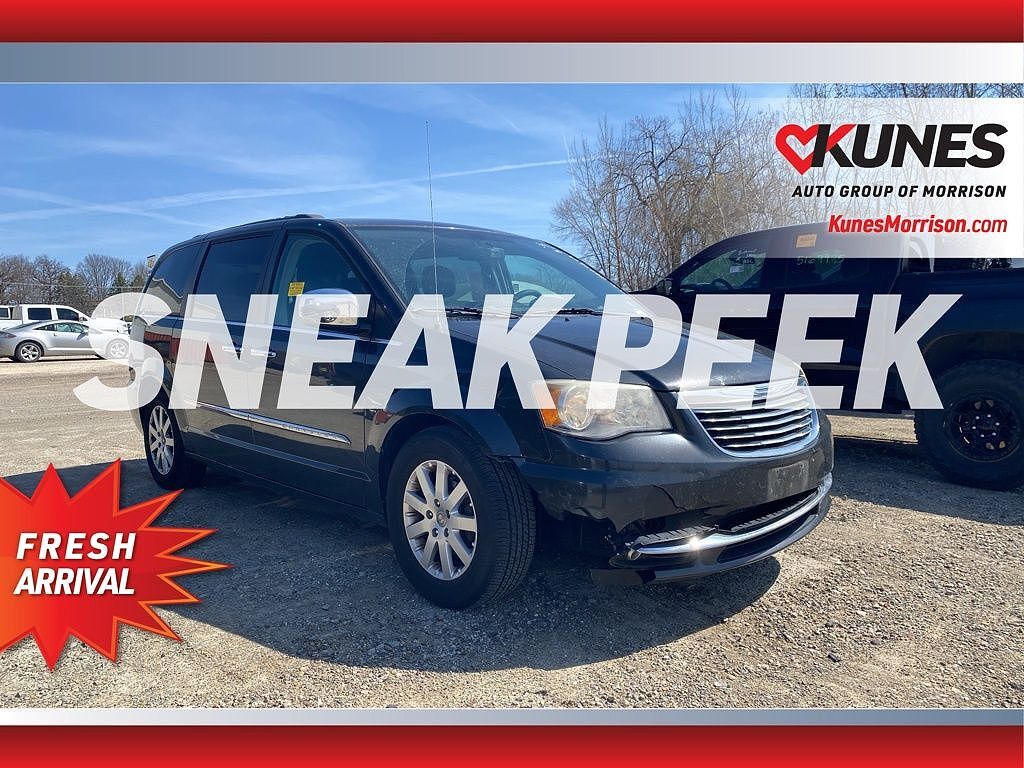 2011 CHRYSLER Town and Country