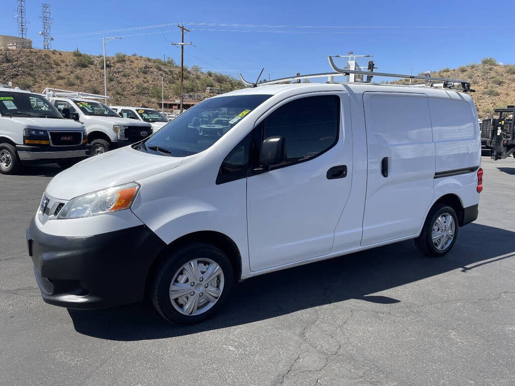 2016 NISSAN NV200