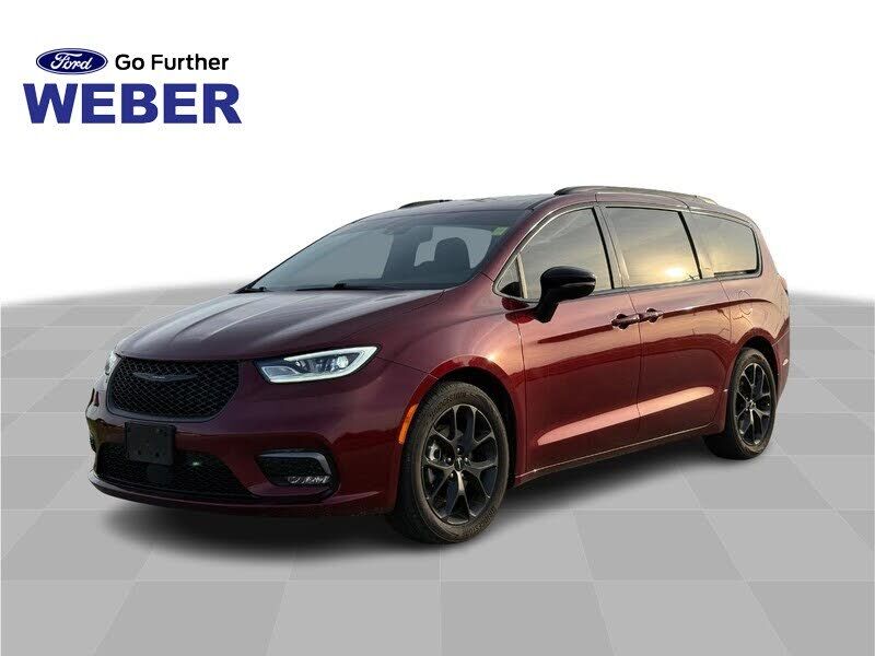2023 CHRYSLER Pacifica