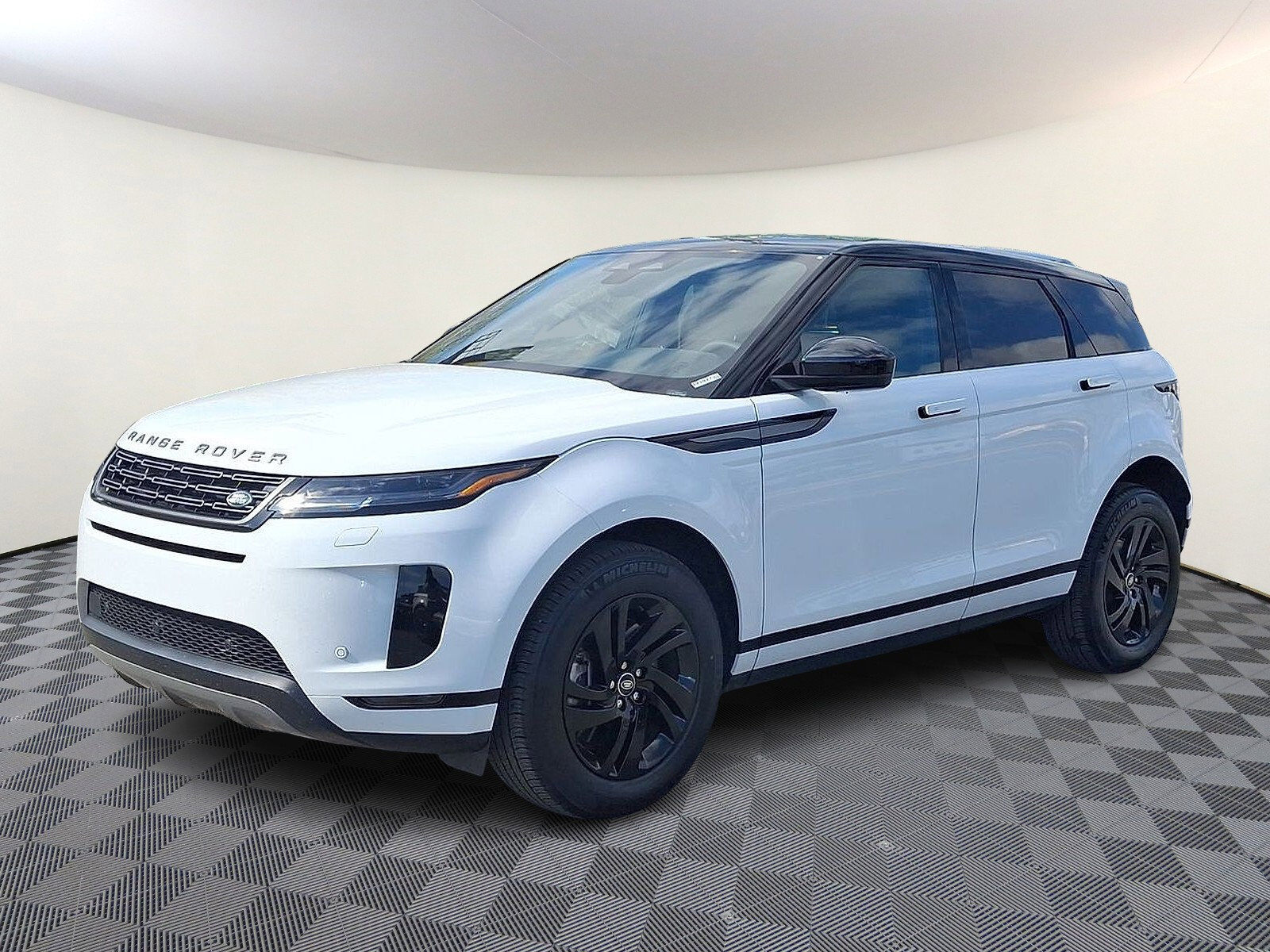2026 LAND ROVER Range Rover Evoque
