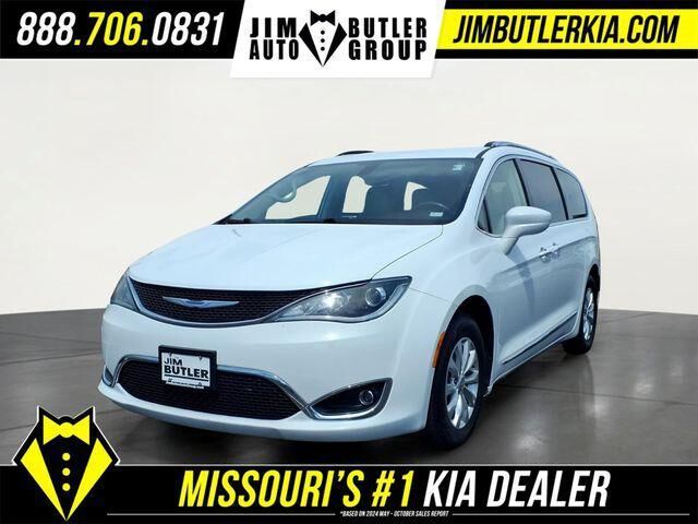 2019 CHRYSLER Pacifica