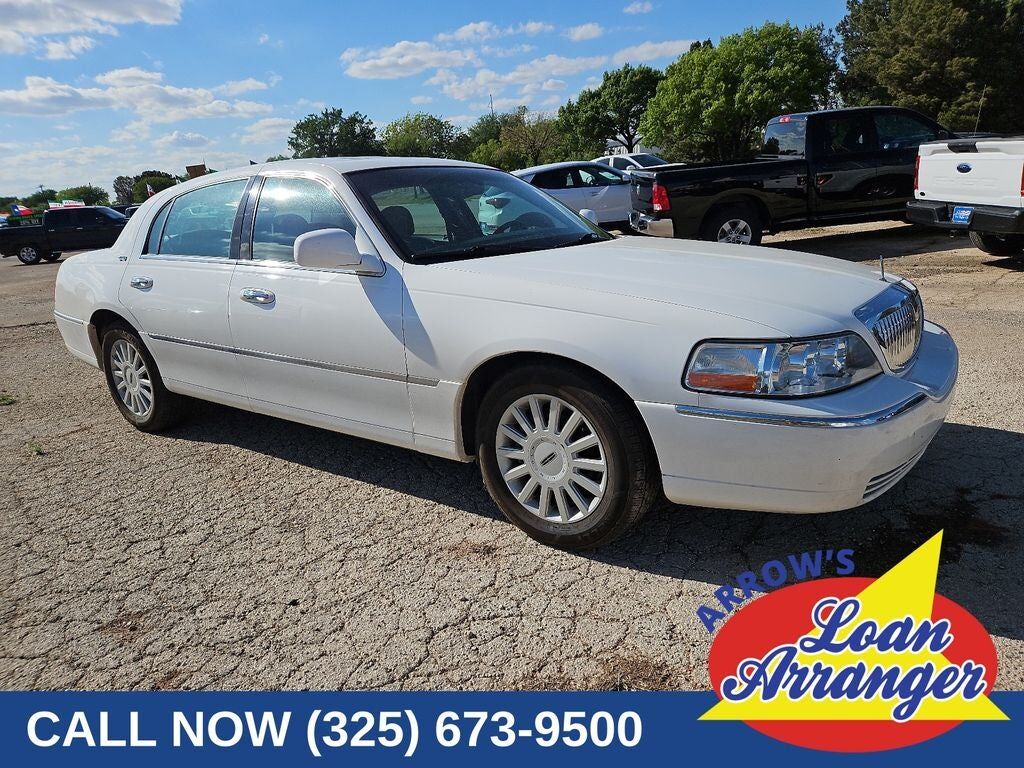 2005 LINCOLN Town Car