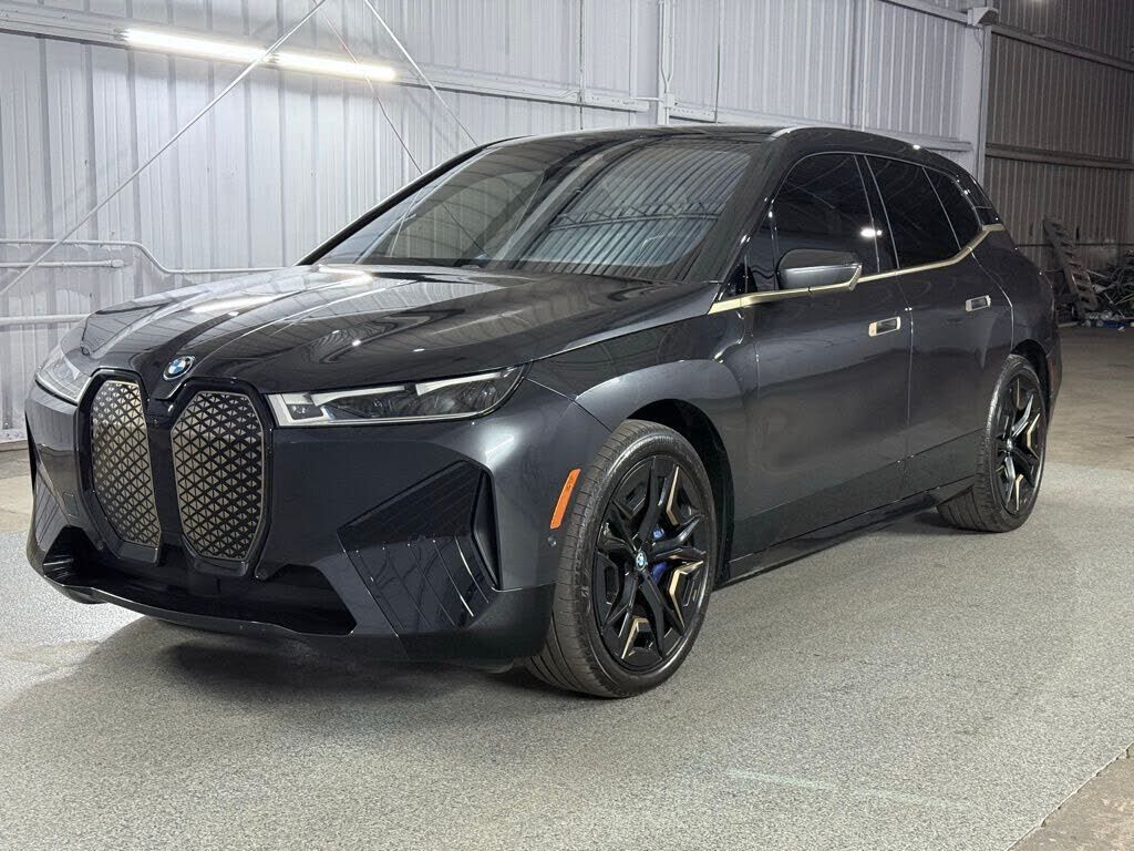 2023 BMW ix