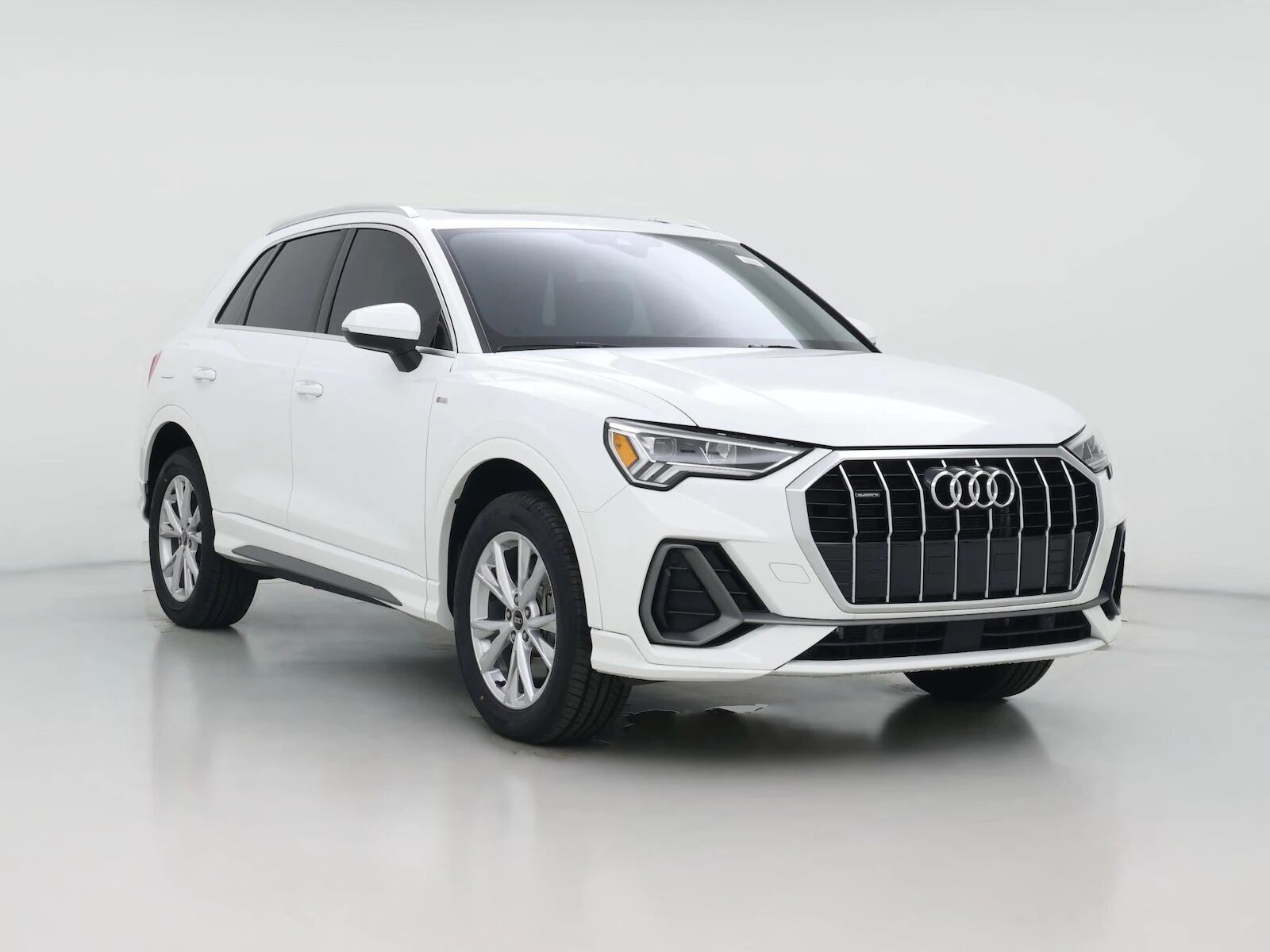 2023 AUDI Q3