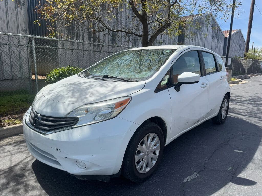 2016 NISSAN Versa