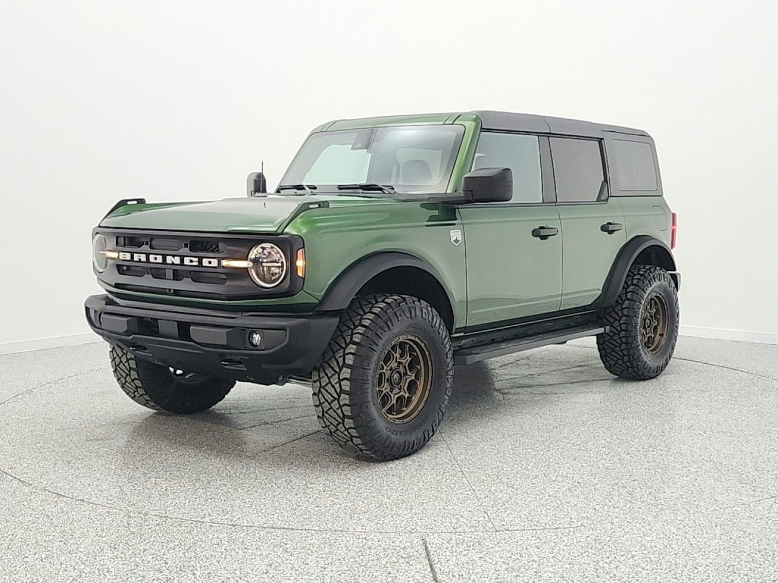 2024 FORD Bronco