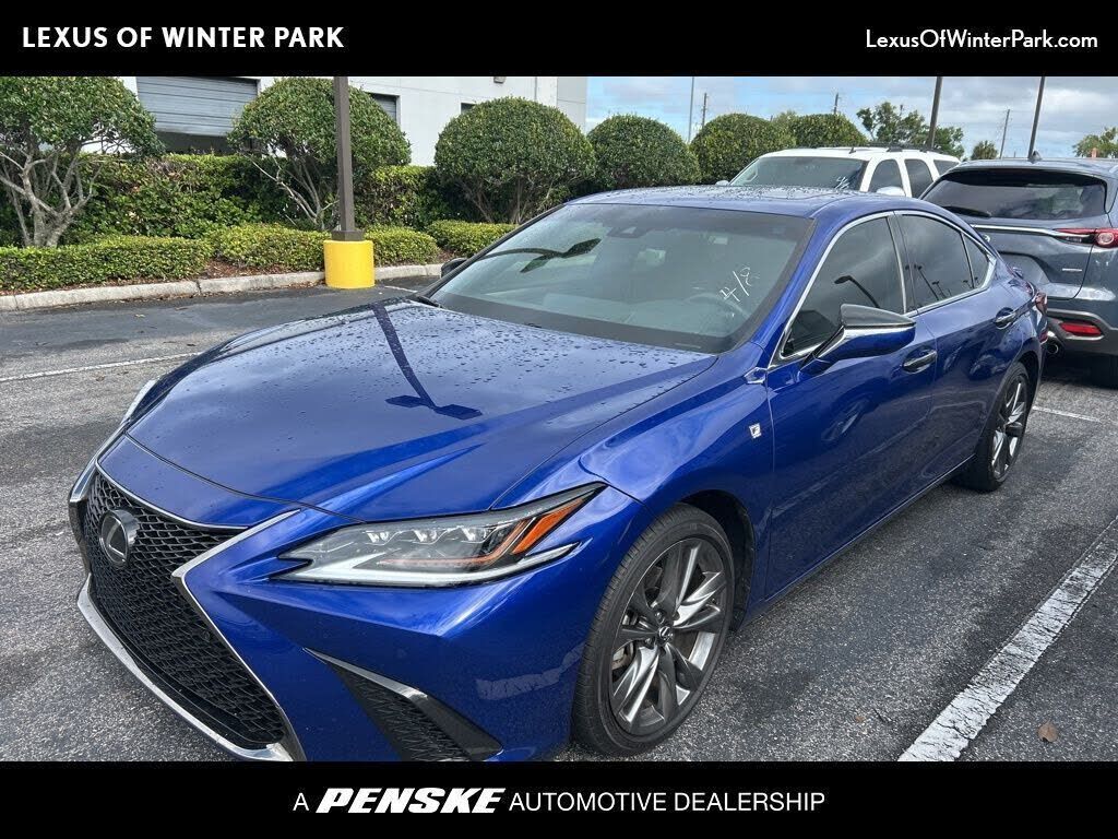 2019 LEXUS ES