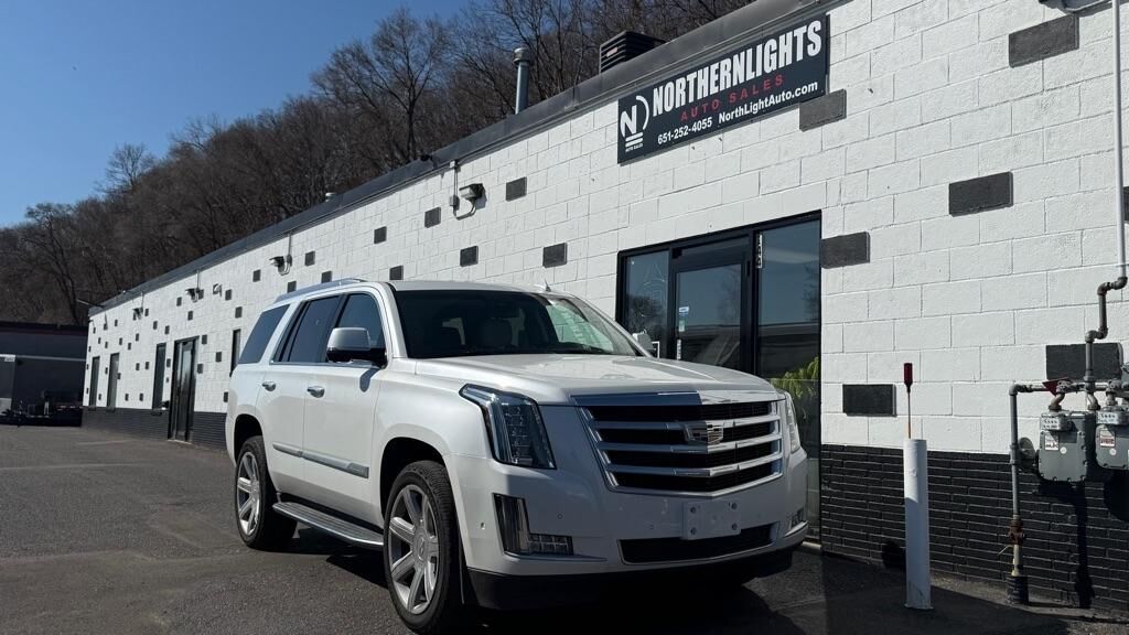 2017 CADILLAC Escalade