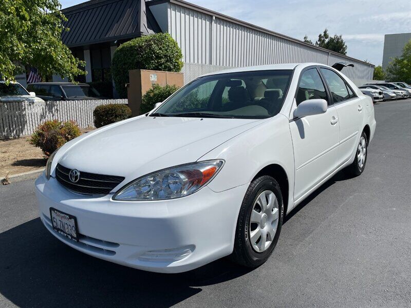 2004 TOYOTA Camry