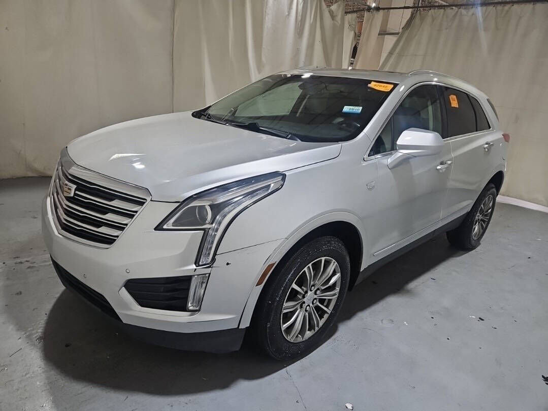 2017 CADILLAC XT5
