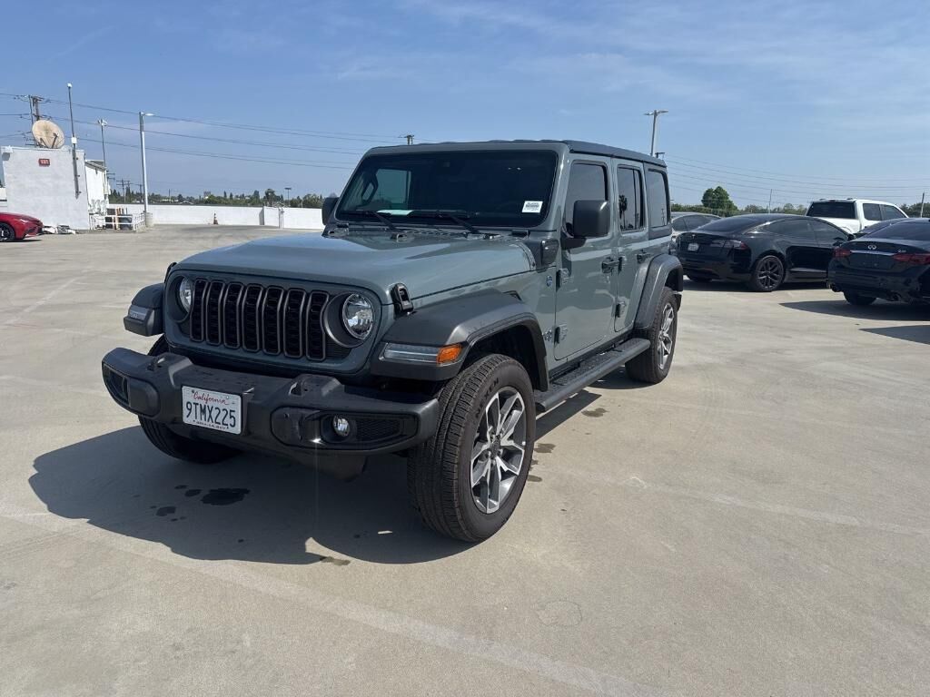 2025 JEEP Wrangler