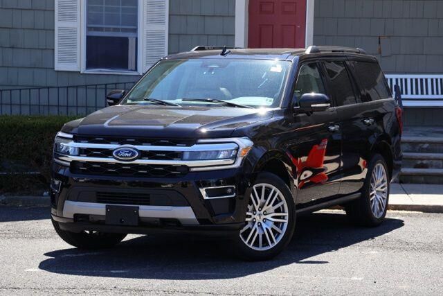 2023 FORD Expedition