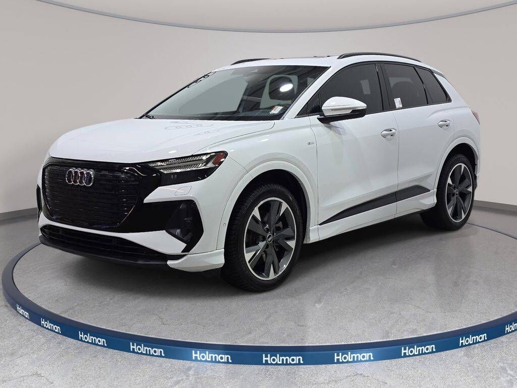 2023 AUDI Q4