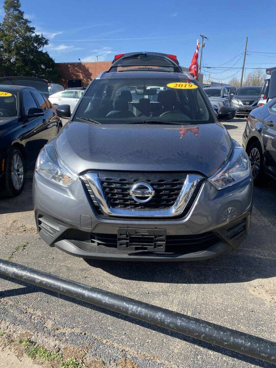 2019 NISSAN Kicks
