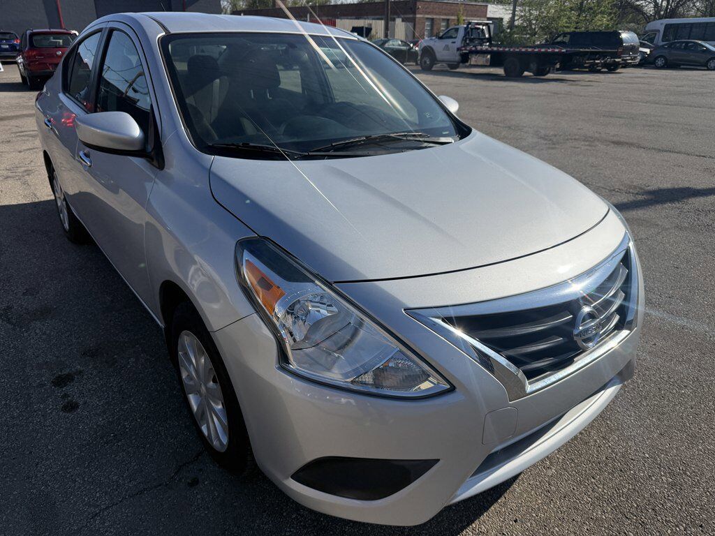 2016 NISSAN Versa