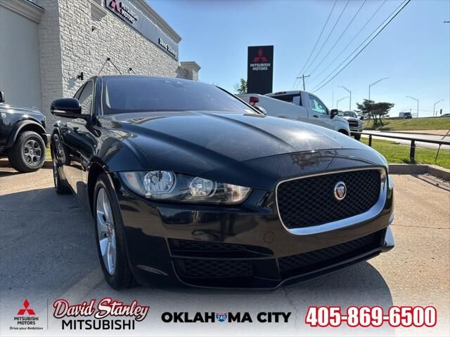 2018 JAGUAR XE