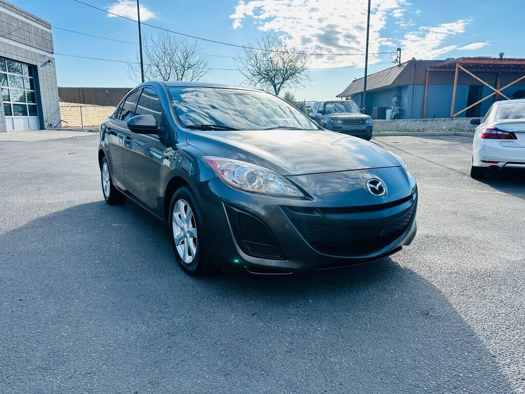 2010 MAZDA Mazda3