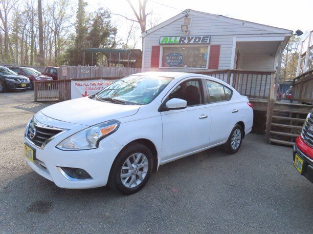 2019 NISSAN Versa