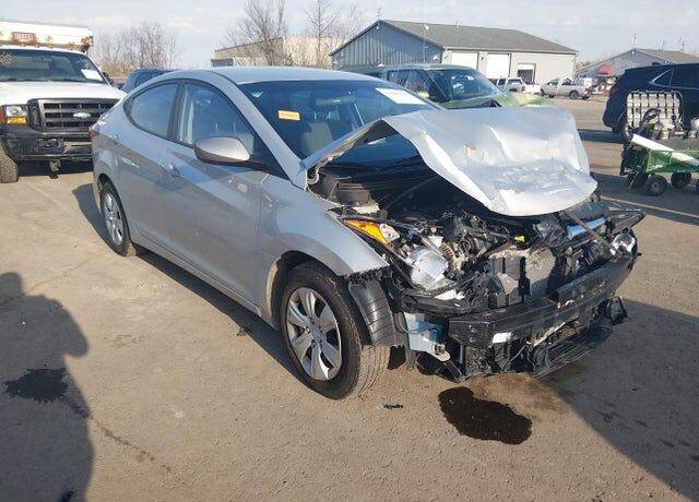 2016 HYUNDAI Elantra