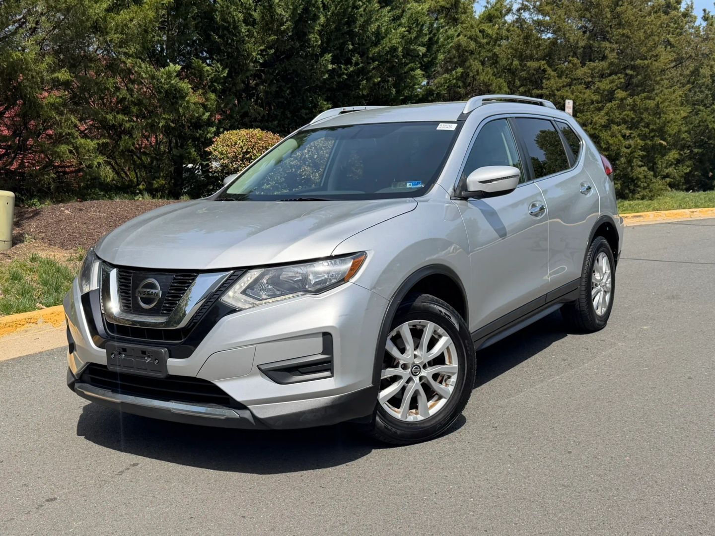 2017 NISSAN Rogue