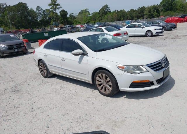 2011 VOLKSWAGEN Passat