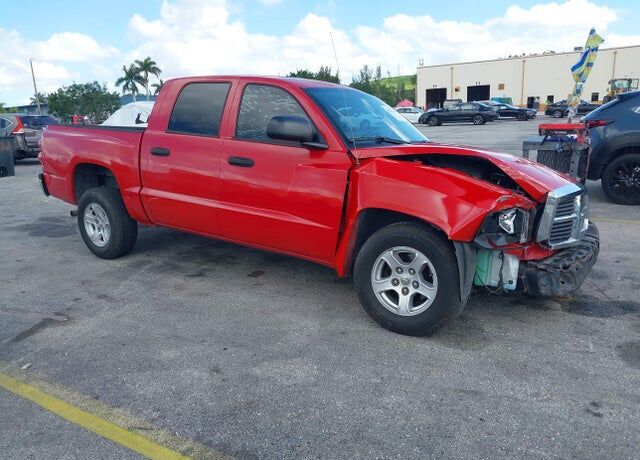 2005 DODGE Dakota