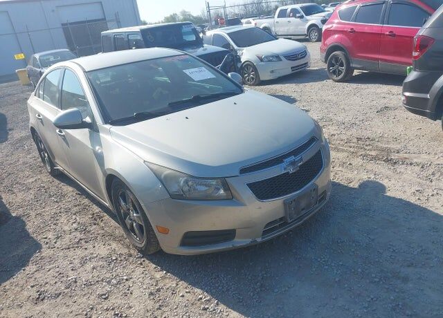 2013 CHEVROLET Cruze