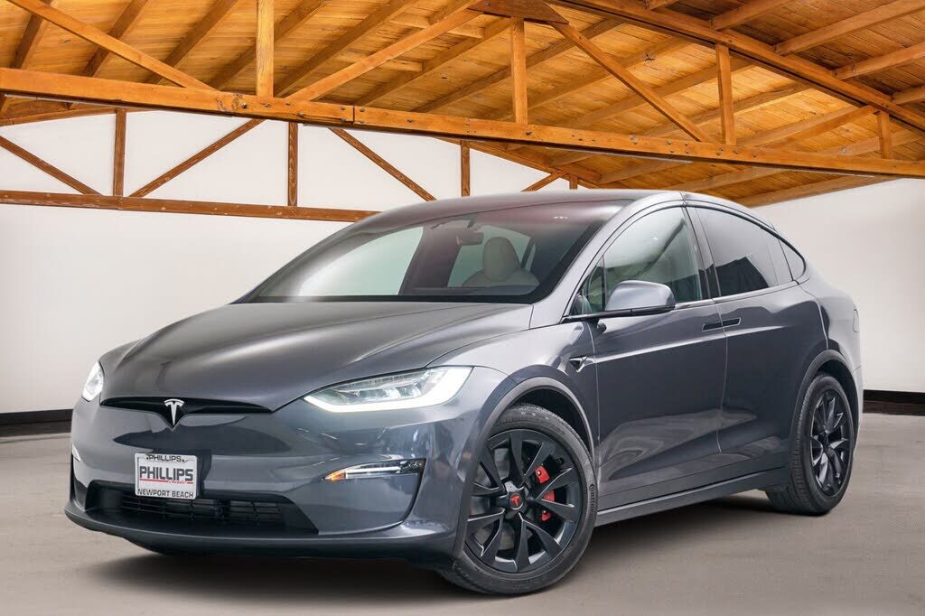 2023 TESLA Model X
