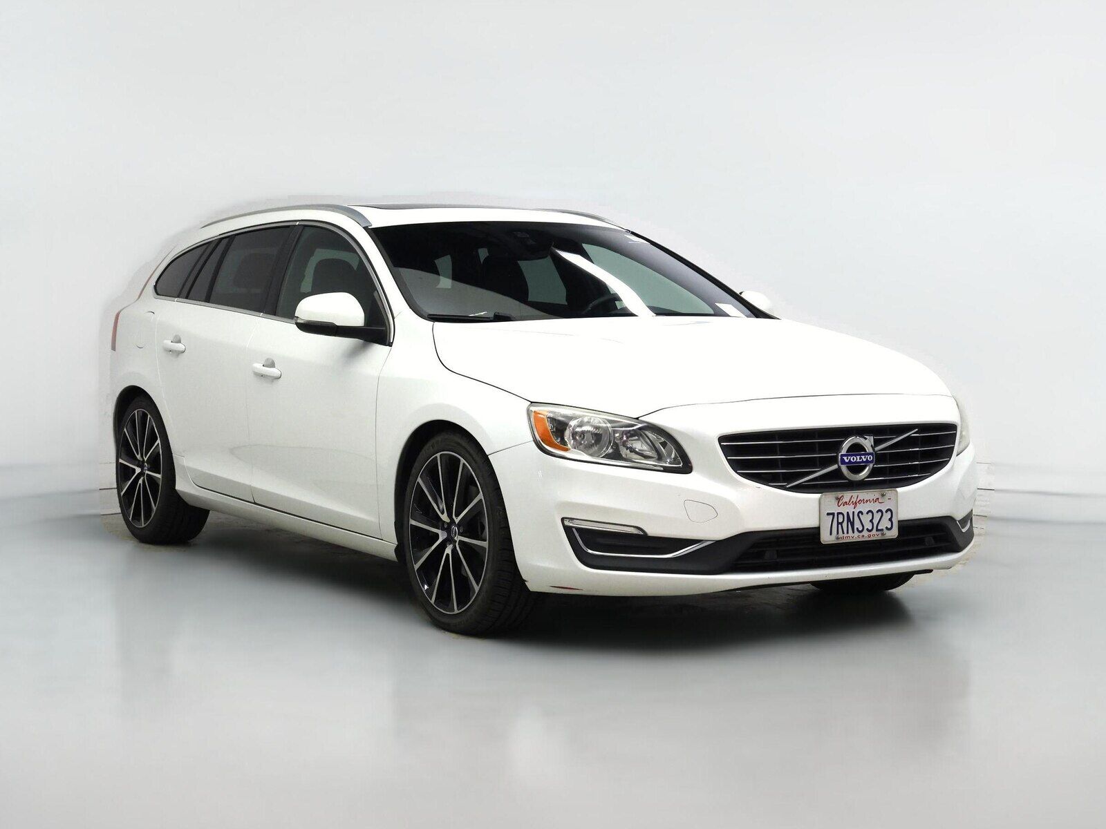 2016 VOLVO V60