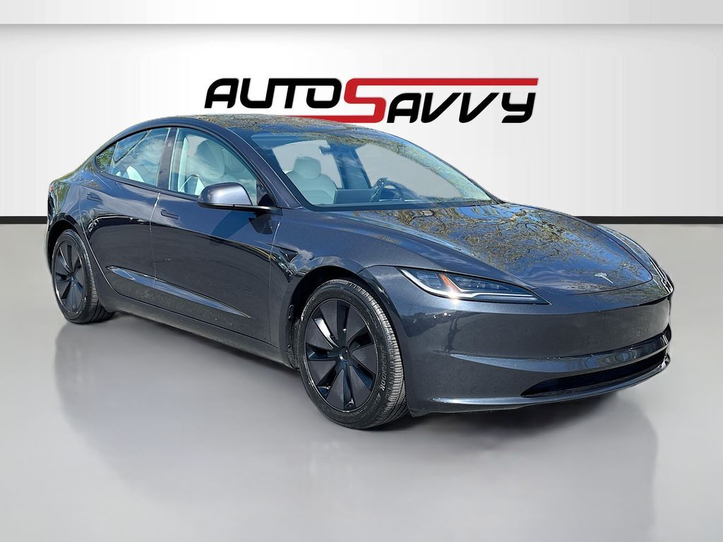 2024 TESLA Model 3