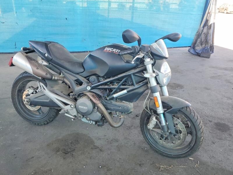 2011 DUCATI Monster