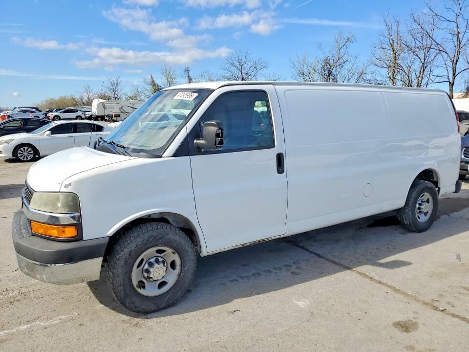 2012 CHEVROLET Express