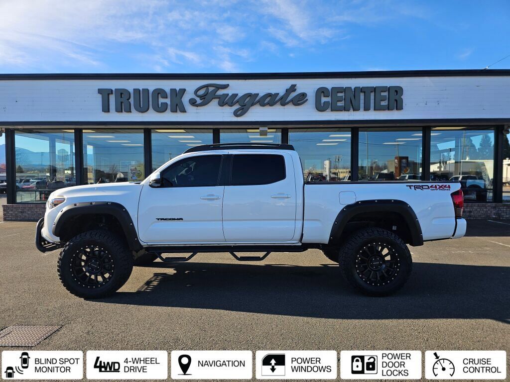 2018 TOYOTA Tacoma