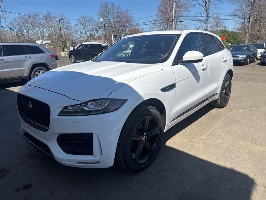 2017 JAGUAR F-Pace