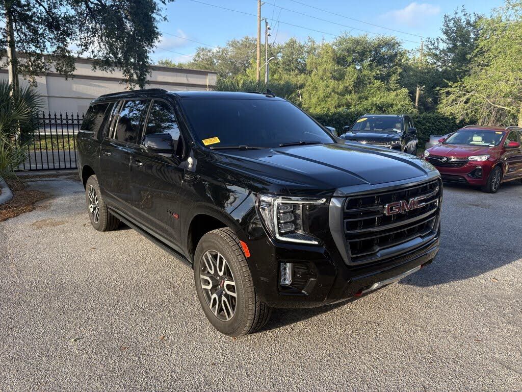 2023 GMC Yukon XL