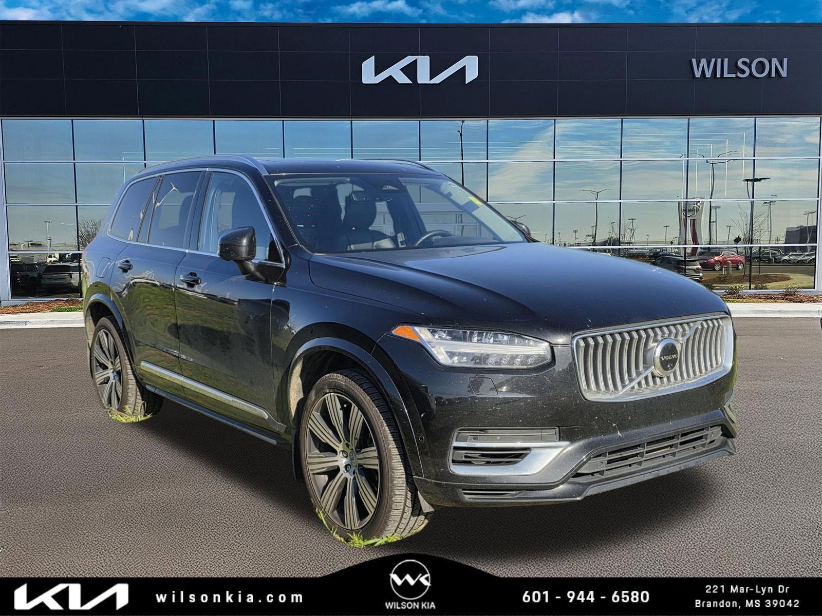2023 VOLVO XC90