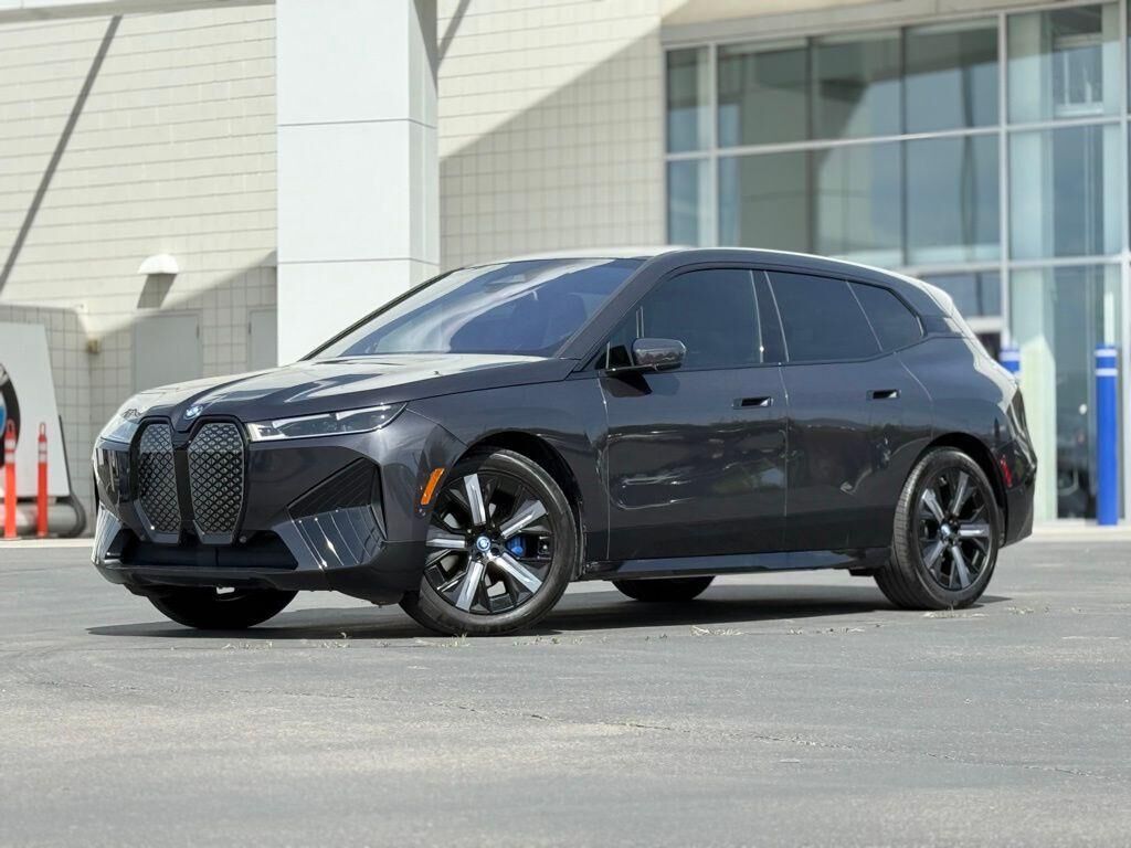 2023 BMW ix