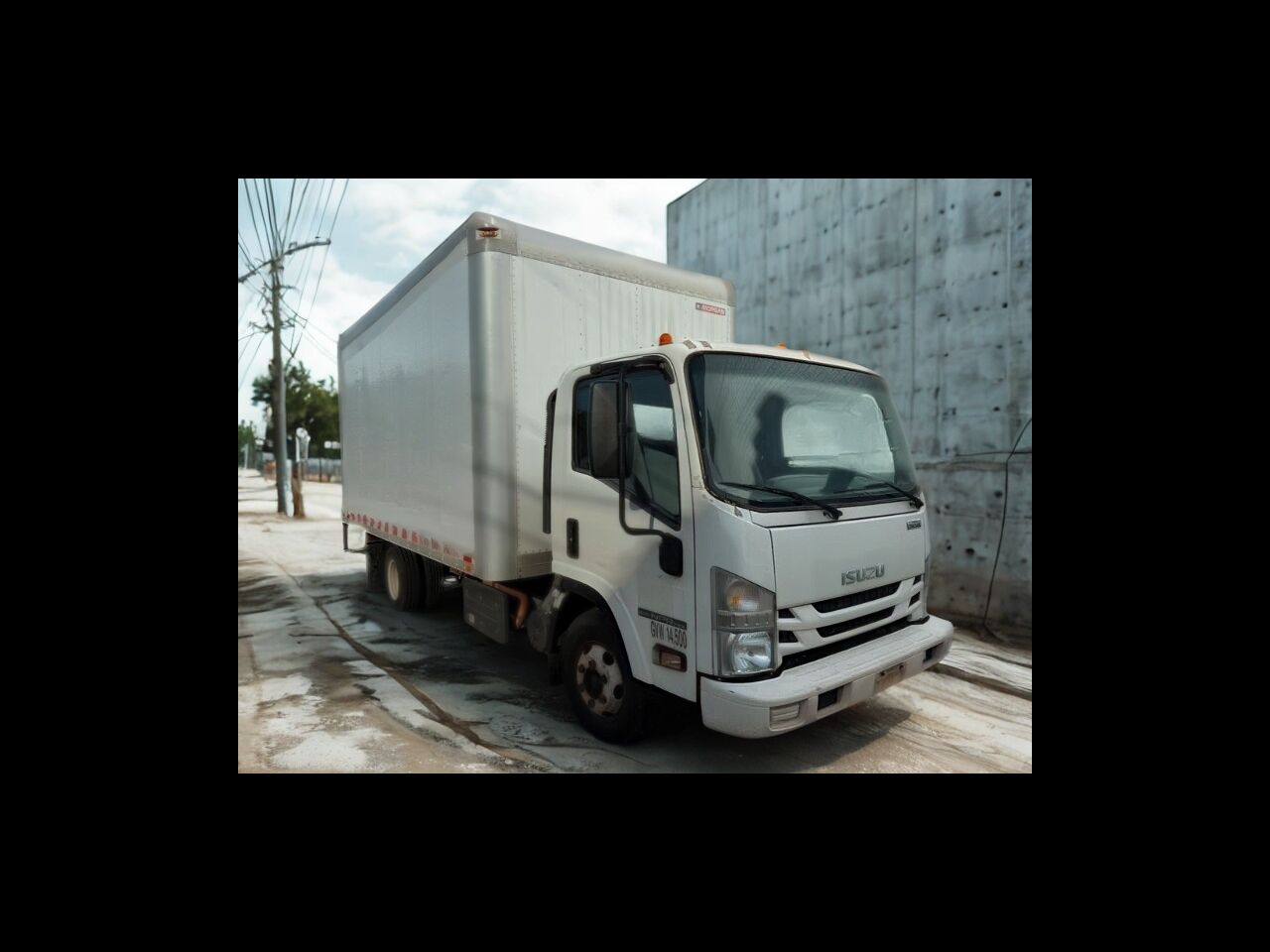 2020 ISUZU NPR-XD