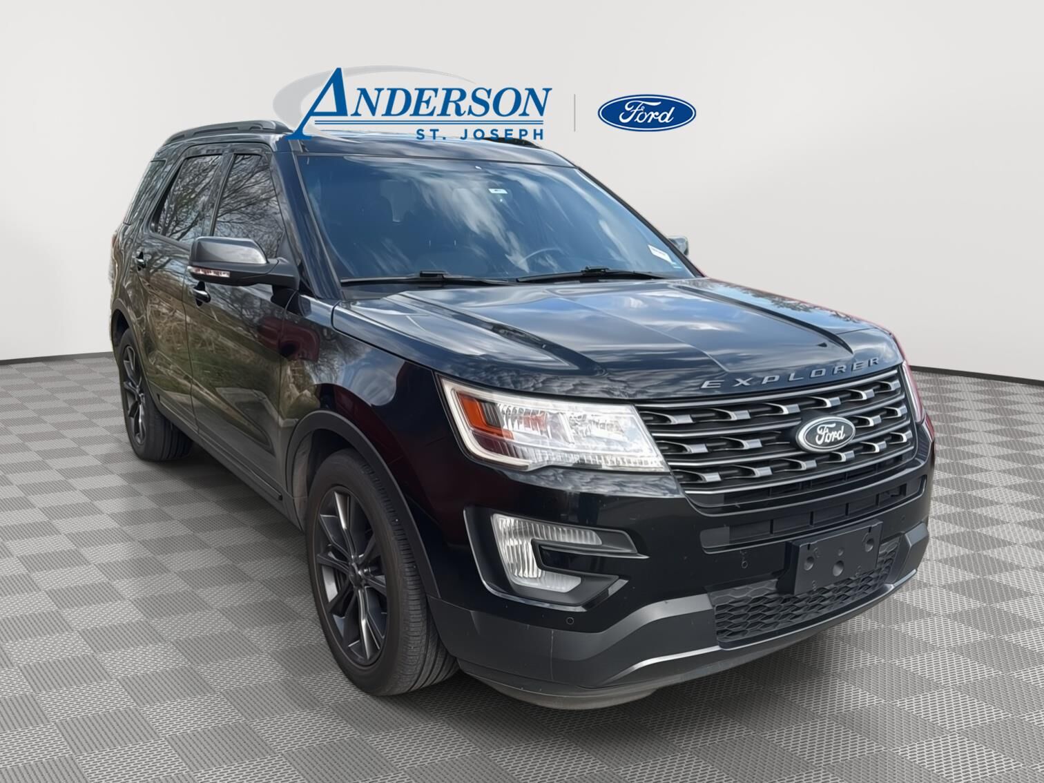 2017 FORD Explorer