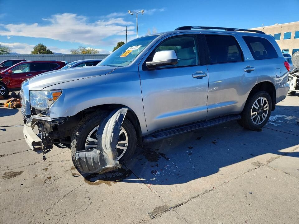 2016 TOYOTA Sequoia