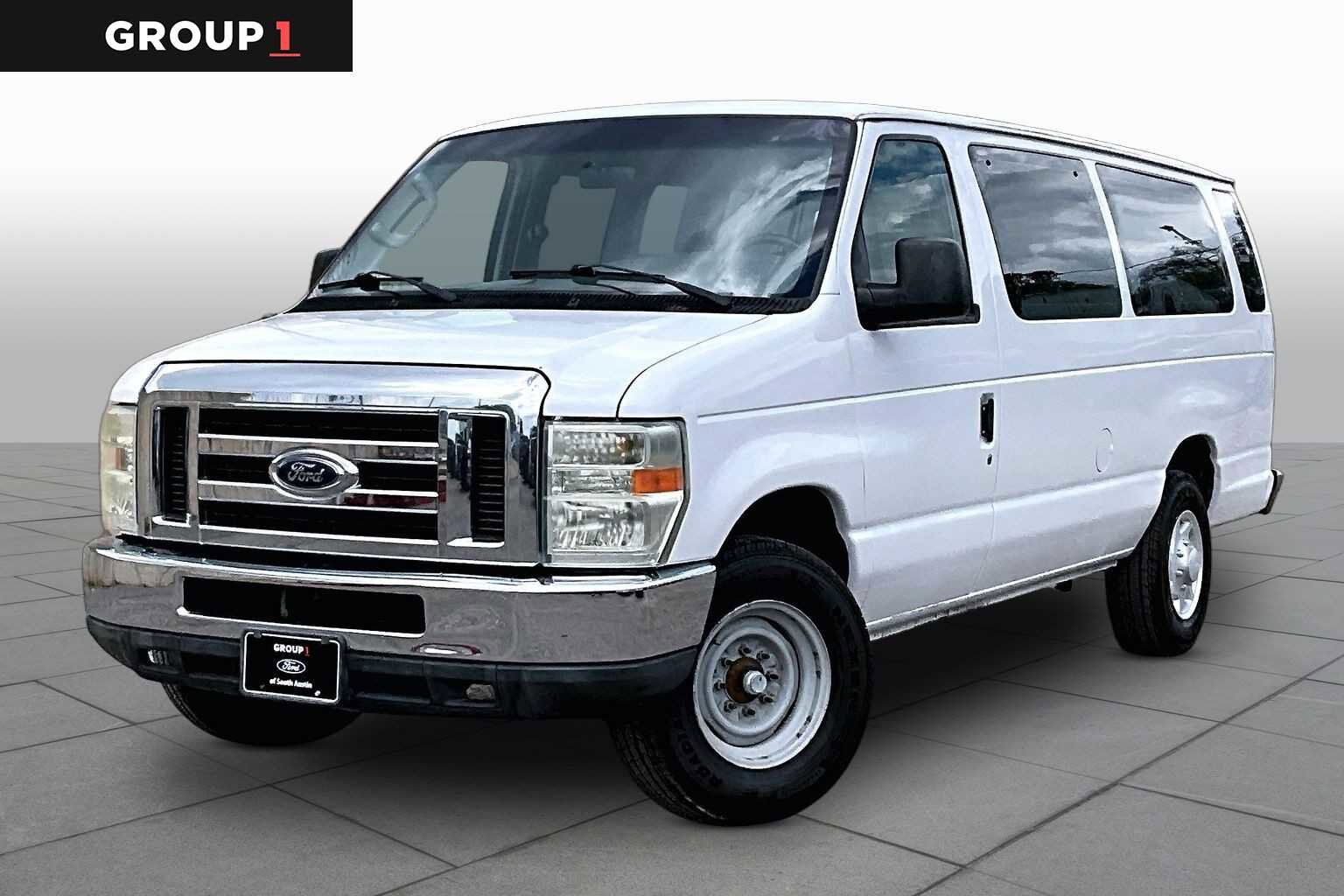 2008 FORD E-350
