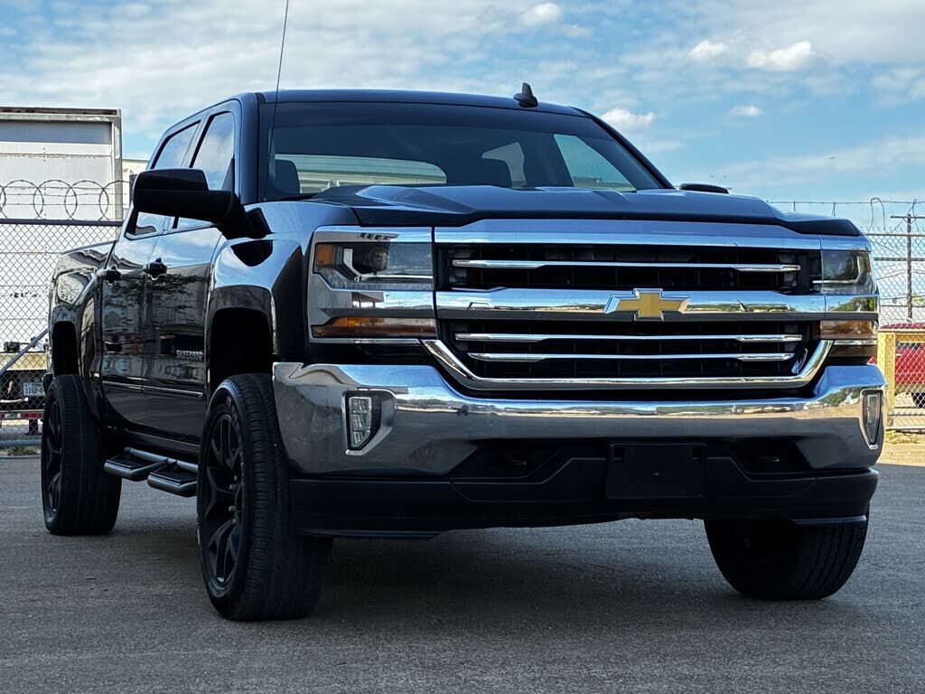 2017 CHEVROLET Silverado